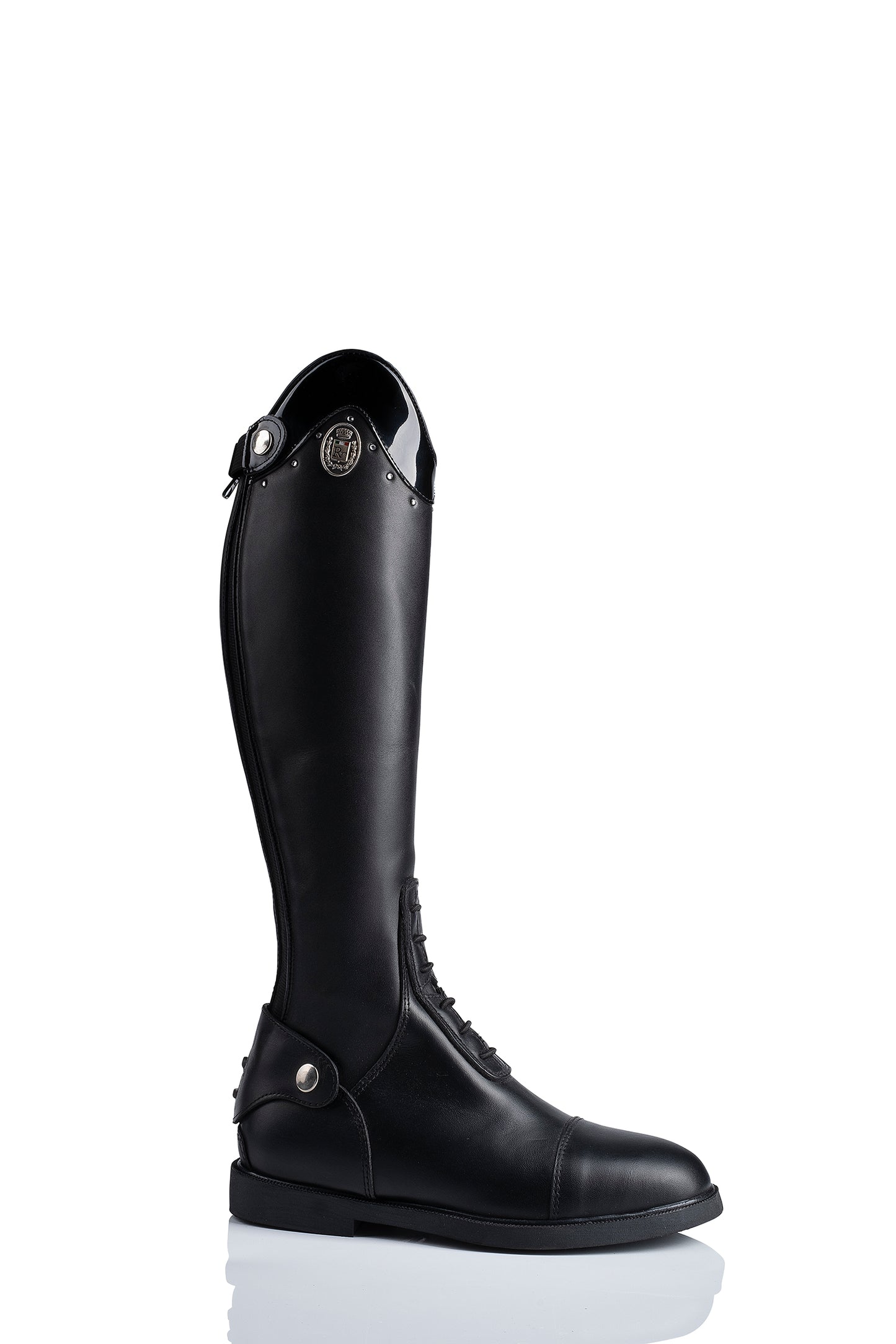 R 1520/1, 1520/2 en 1520/8 Kinderlaarzen met veters en details.