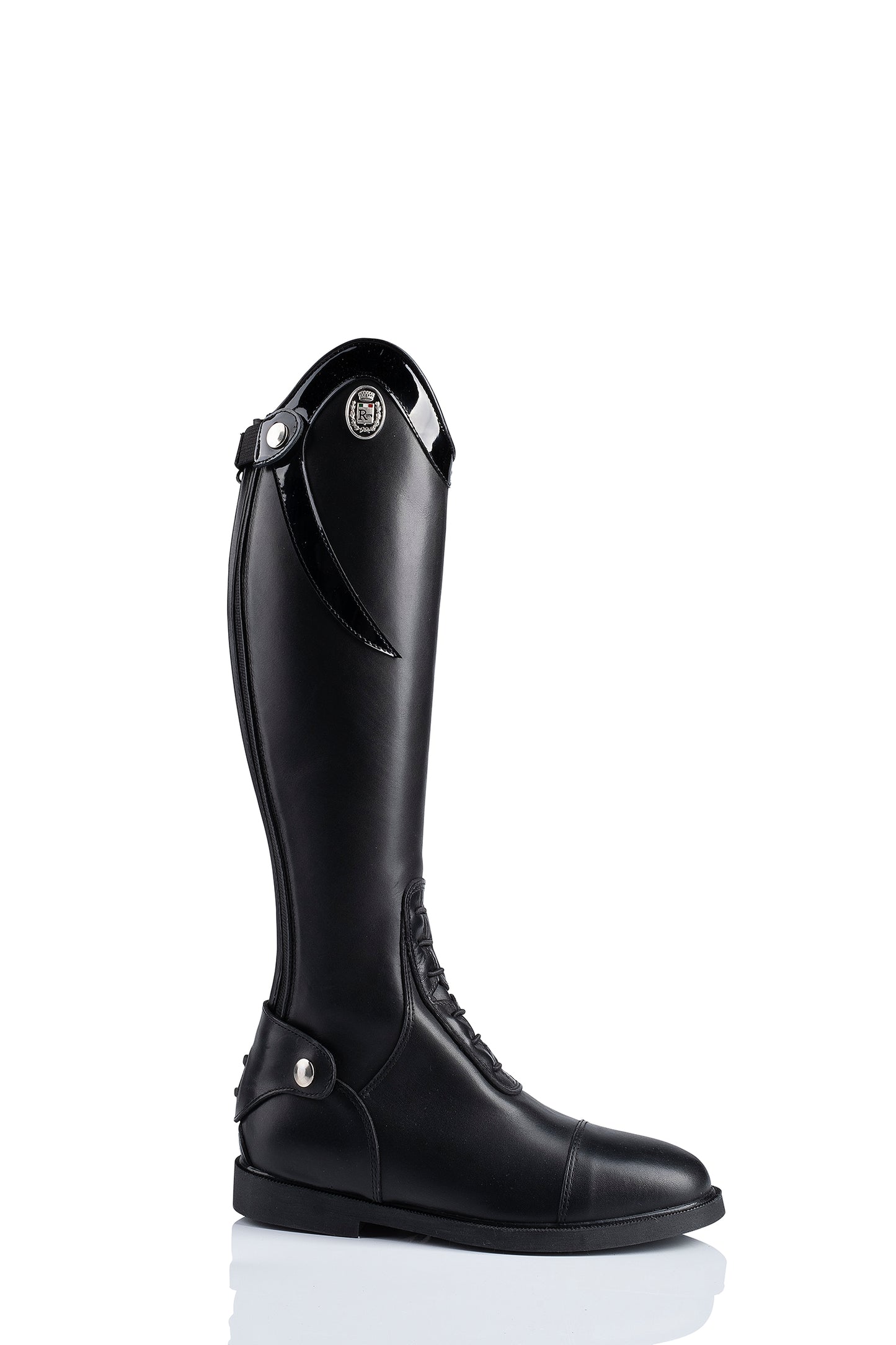 R 1520/1, 1520/2 en 1520/8 Kinderlaarzen met veters en details.