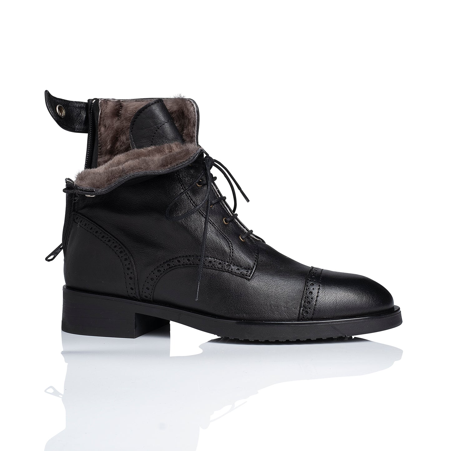 R 1110 Enkellaarsje/schoen met schapenvacht